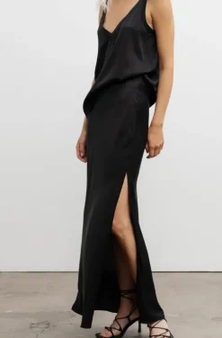 Ahlvar Gallery - Shin Tank Black