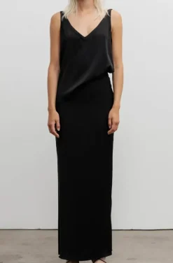 Ahlvar Gallery - Shin Tank Black