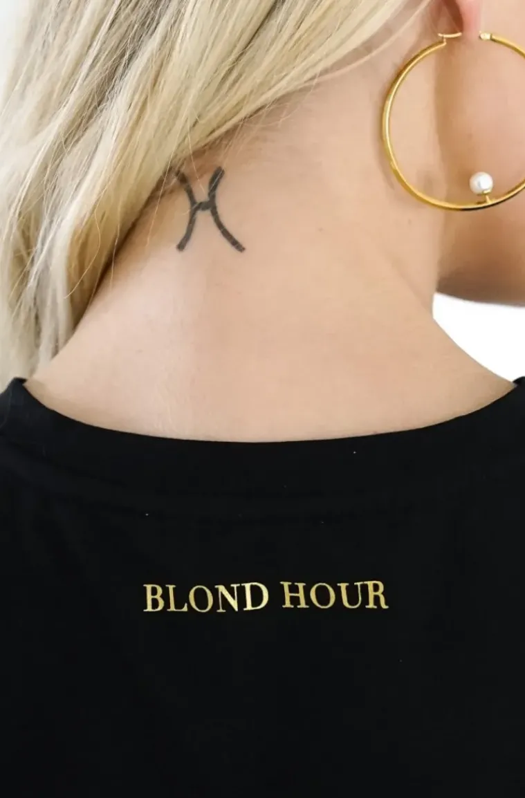 Blond Hour - Champagne t-shirt - Black Gold