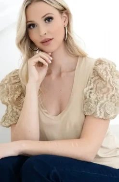 Blond Hour - Flower Top - Sand
