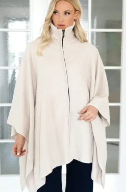 Mixed Brands - Cape Rollneck with zip - Ivory