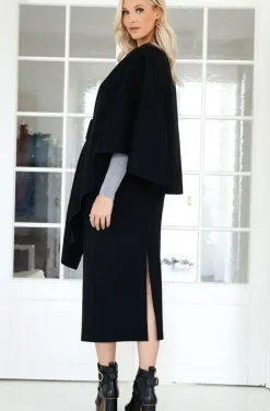 Mixed Brands - Cape with knot - Black