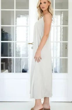 Mixed Brands - Long V-neck Dress - Sand