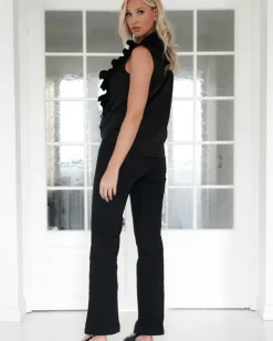 Mixed Brands - Sleeveless Ruffle Shirt 96623363 - Black