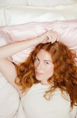Our New Routine - Silk Pillowcase 008 Rose Quartz