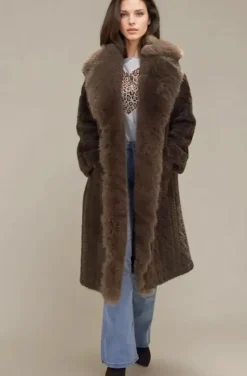 Plain Vanilla - Knitted Coat with Faux Fur - Chocolate