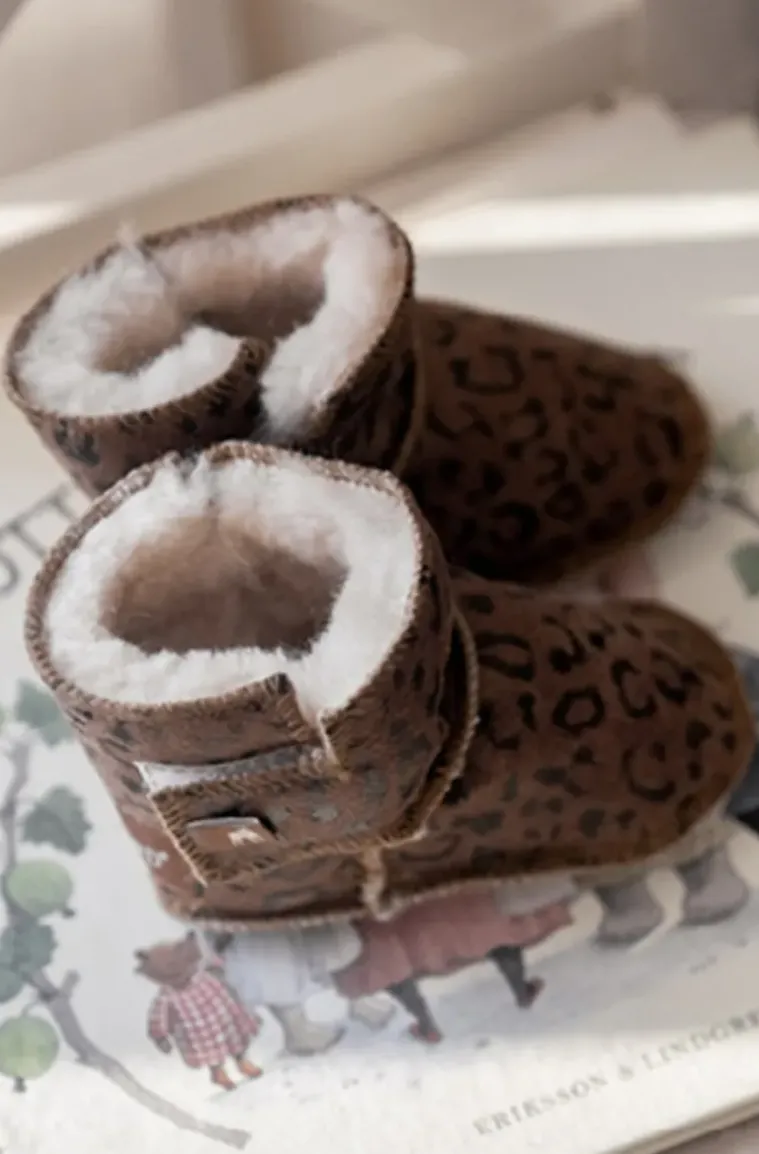 Shepherd of Sweden - Barn Borås Tofflor Chestnut Leopard