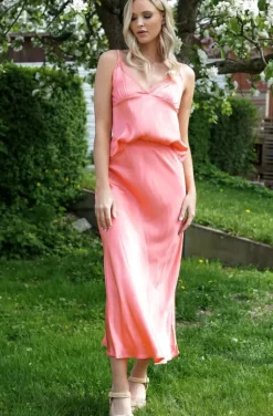 Vanilla Hour - Holly Top - Coral