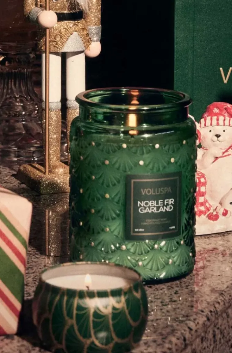 Voluspa - Noble Fir Garland Large Jar Candle